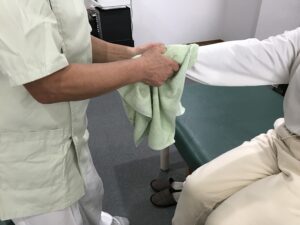 手首の矯正